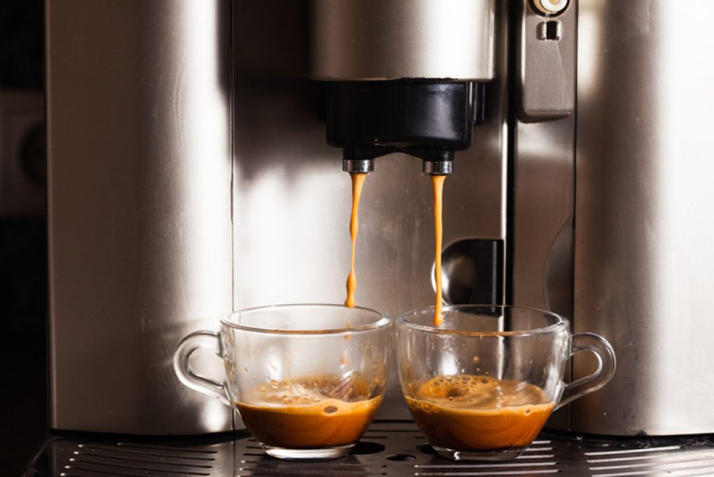 Manual Versus Automatic Coffee Machine The Pros and Cons