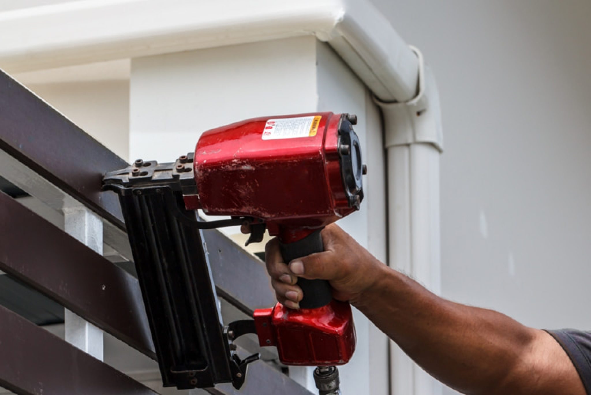 Nail Gun Reviews in the UK Which Electric Nail Gun Is the Best?